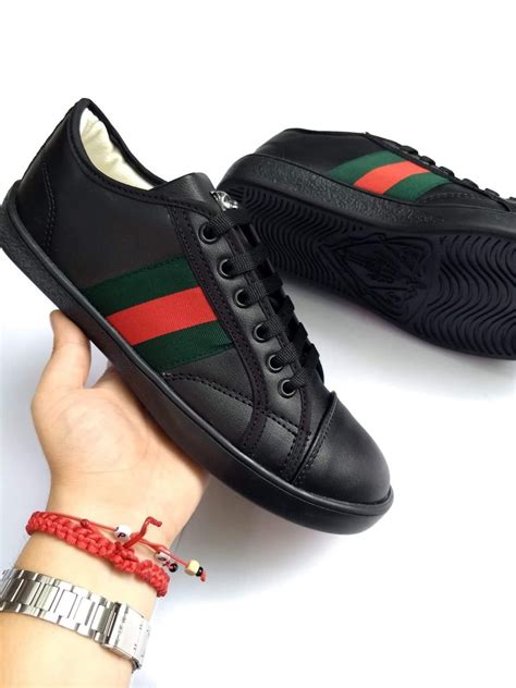 tenis gucci negros hombre|gucci retro sneakers.